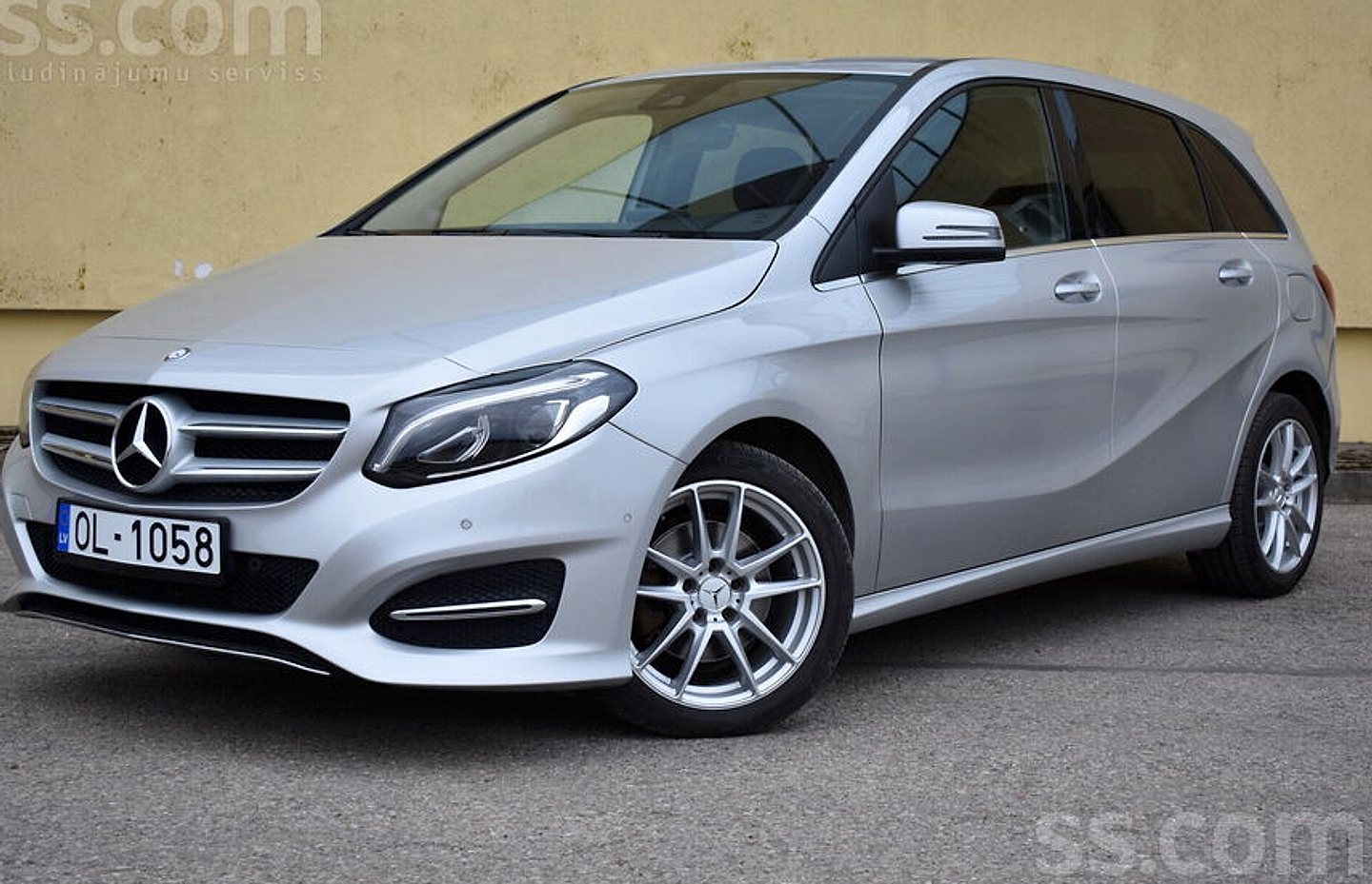 Mercedes-Benz B200 — foto 4