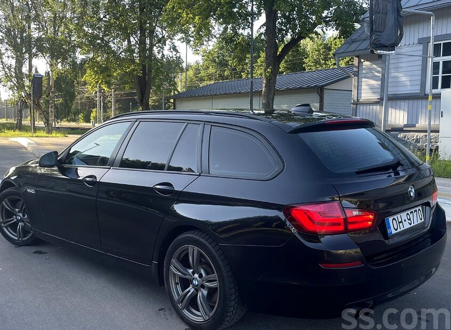 BMW 520 — foto 3