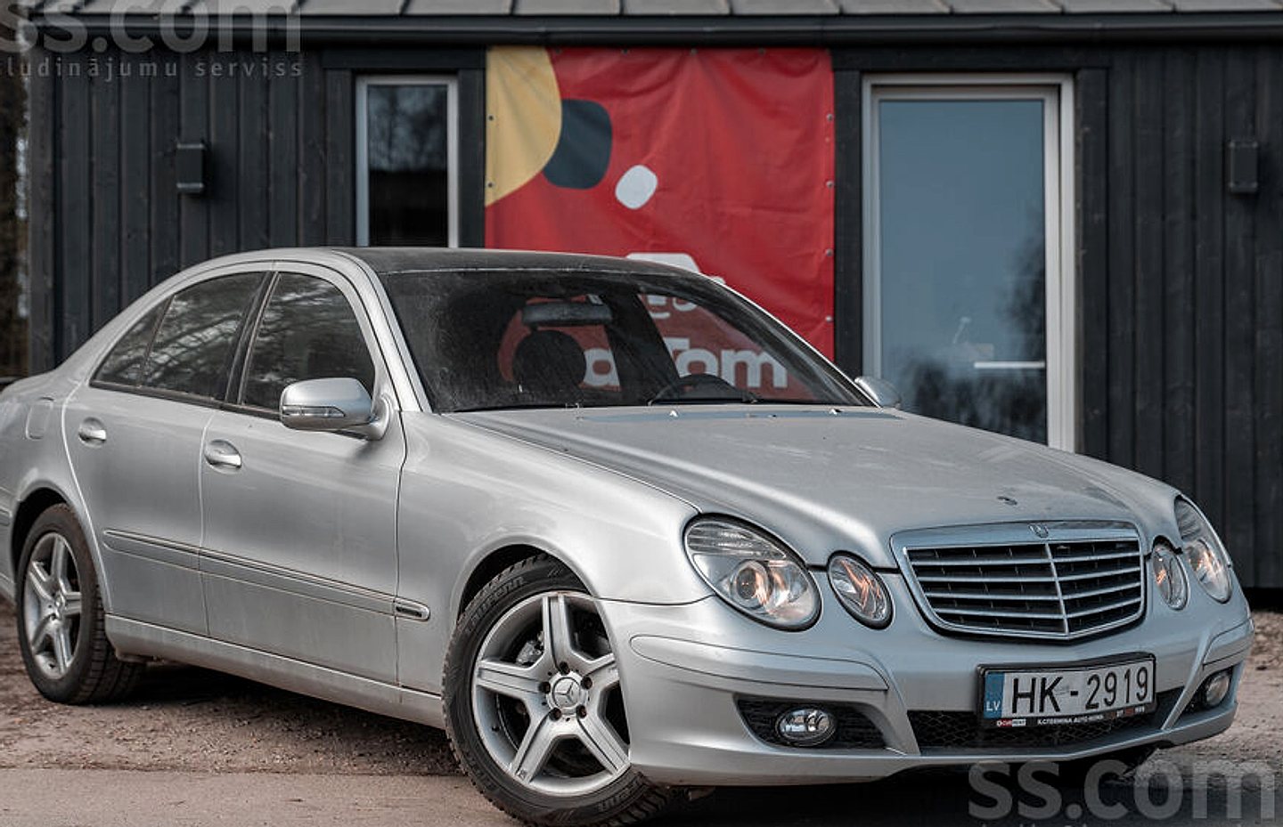 Mercedes-Benz E220 — foto 2