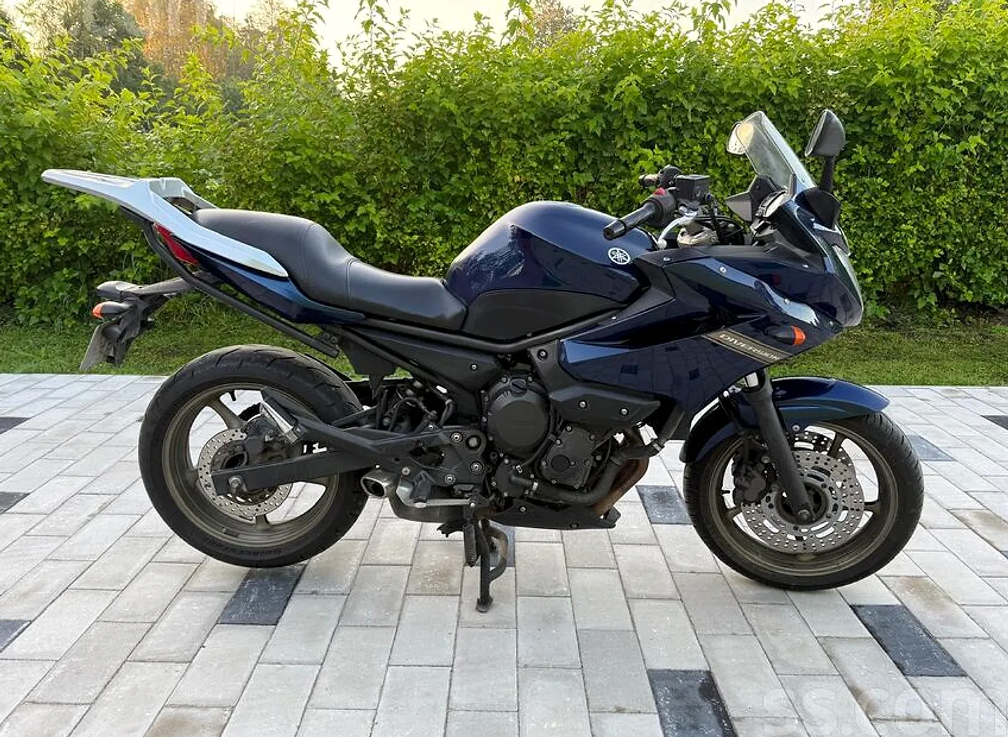 Yamaha Xj6 diversion, 2010. gads