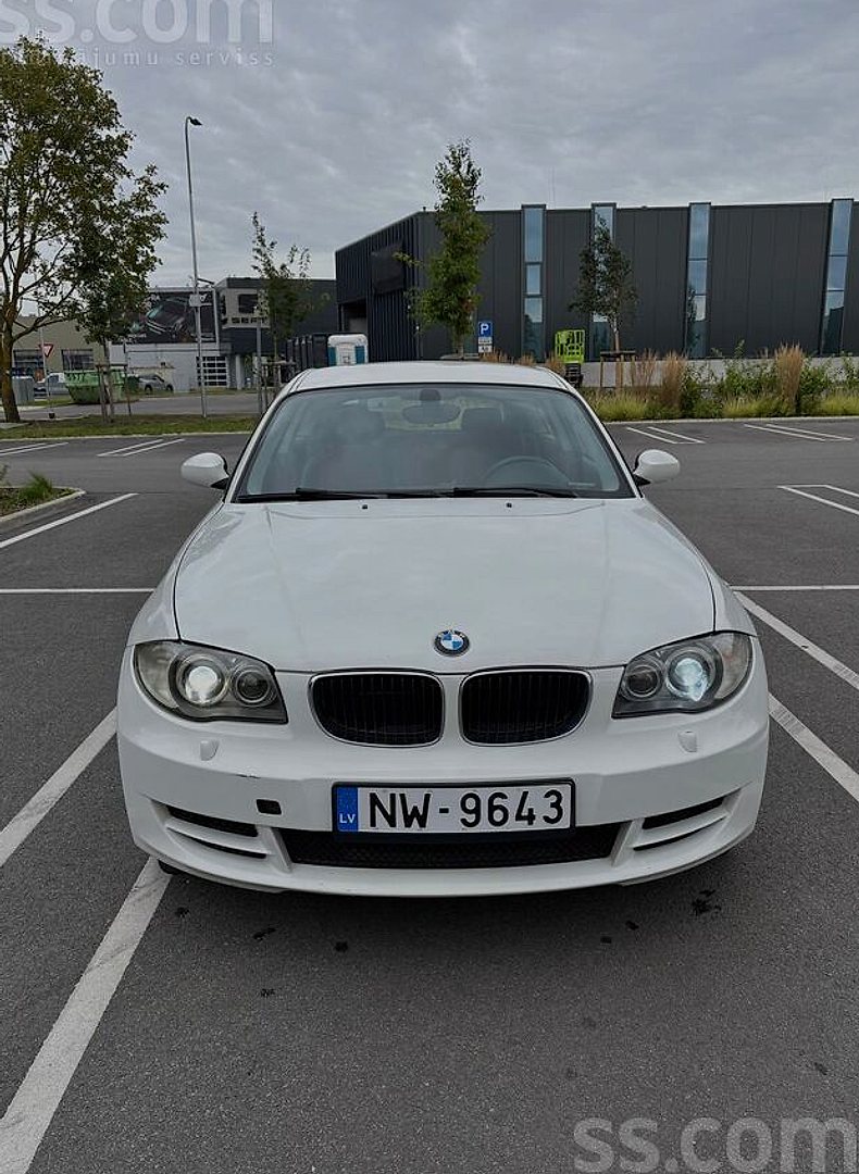 BMW 118 — foto 3