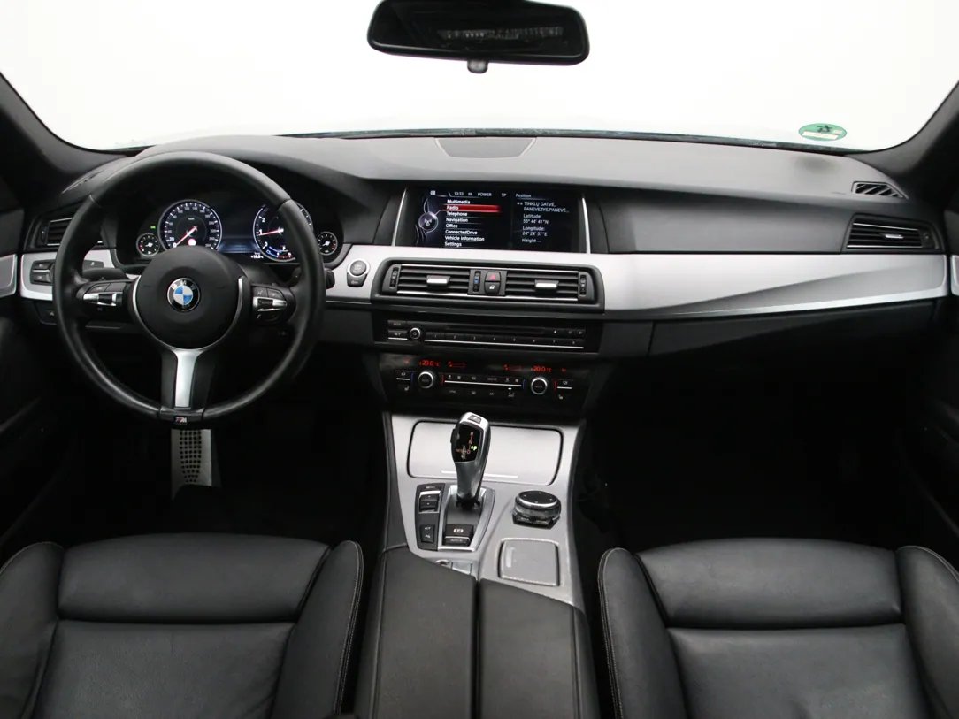 BMW 520 — foto 3