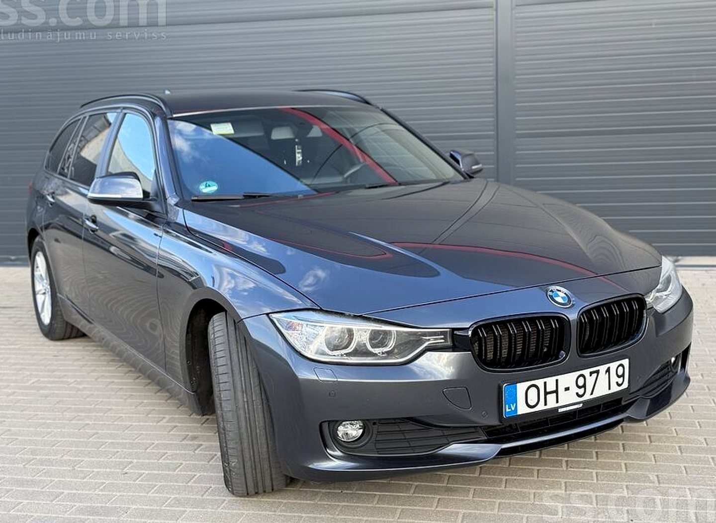 BMW 320 — foto 2
