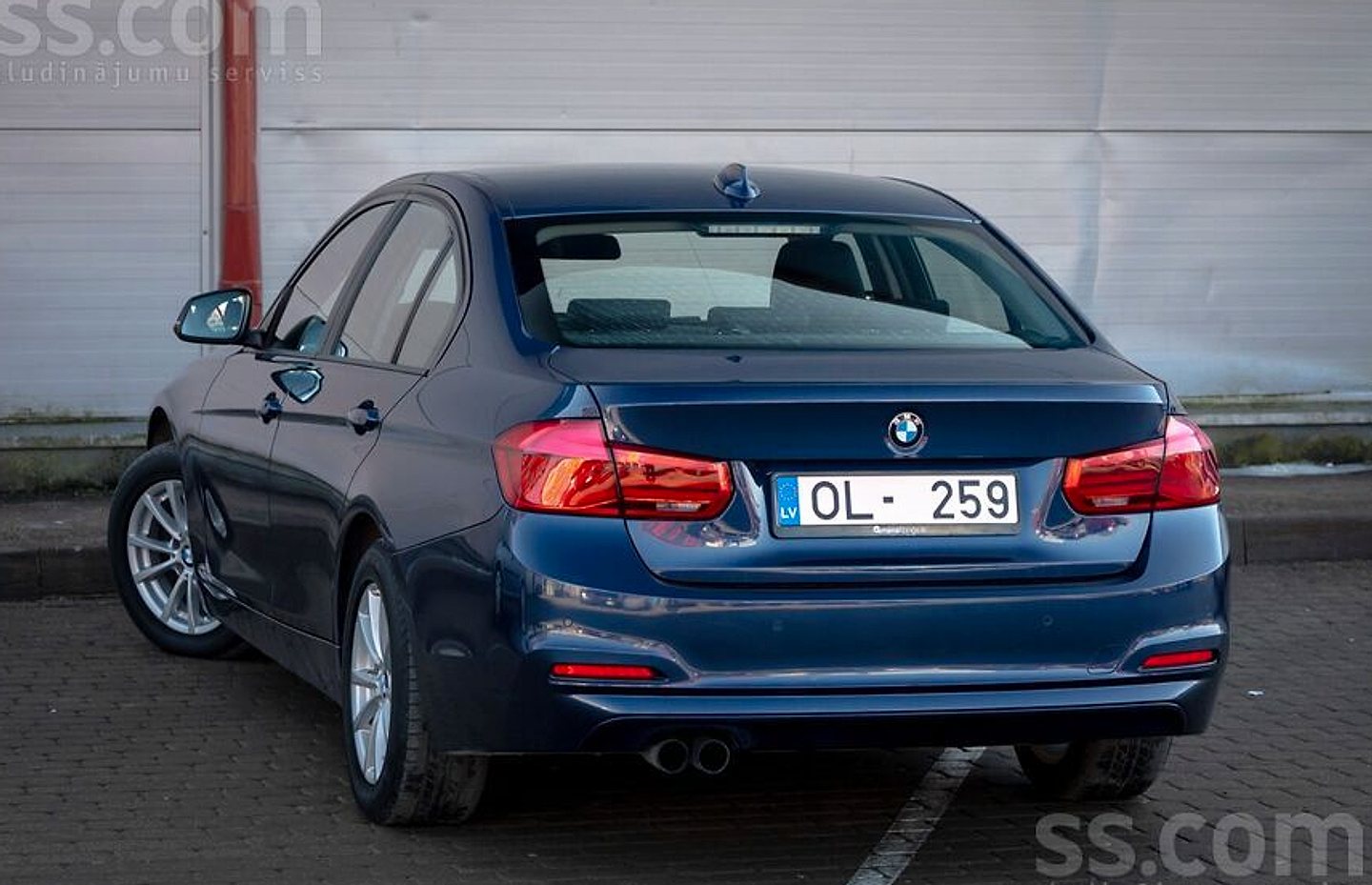 BMW 320 — foto 4