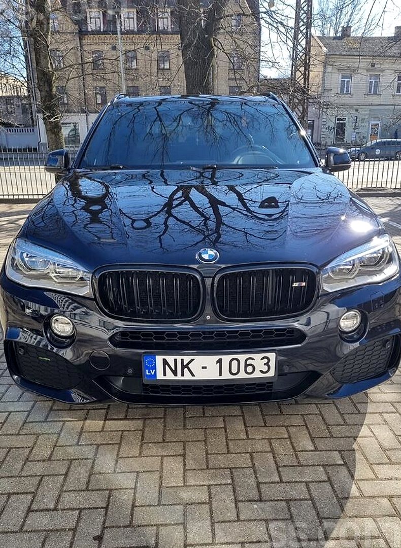 BMW X5 — foto 2