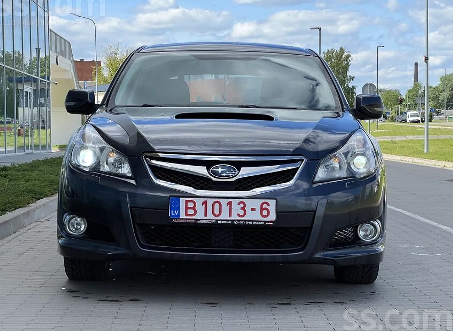 Subaru Legacy, 2010. gads