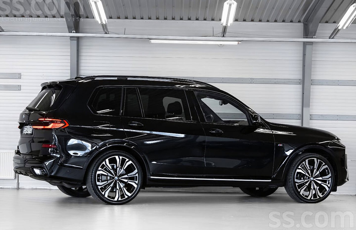 BMW X7 — foto 3