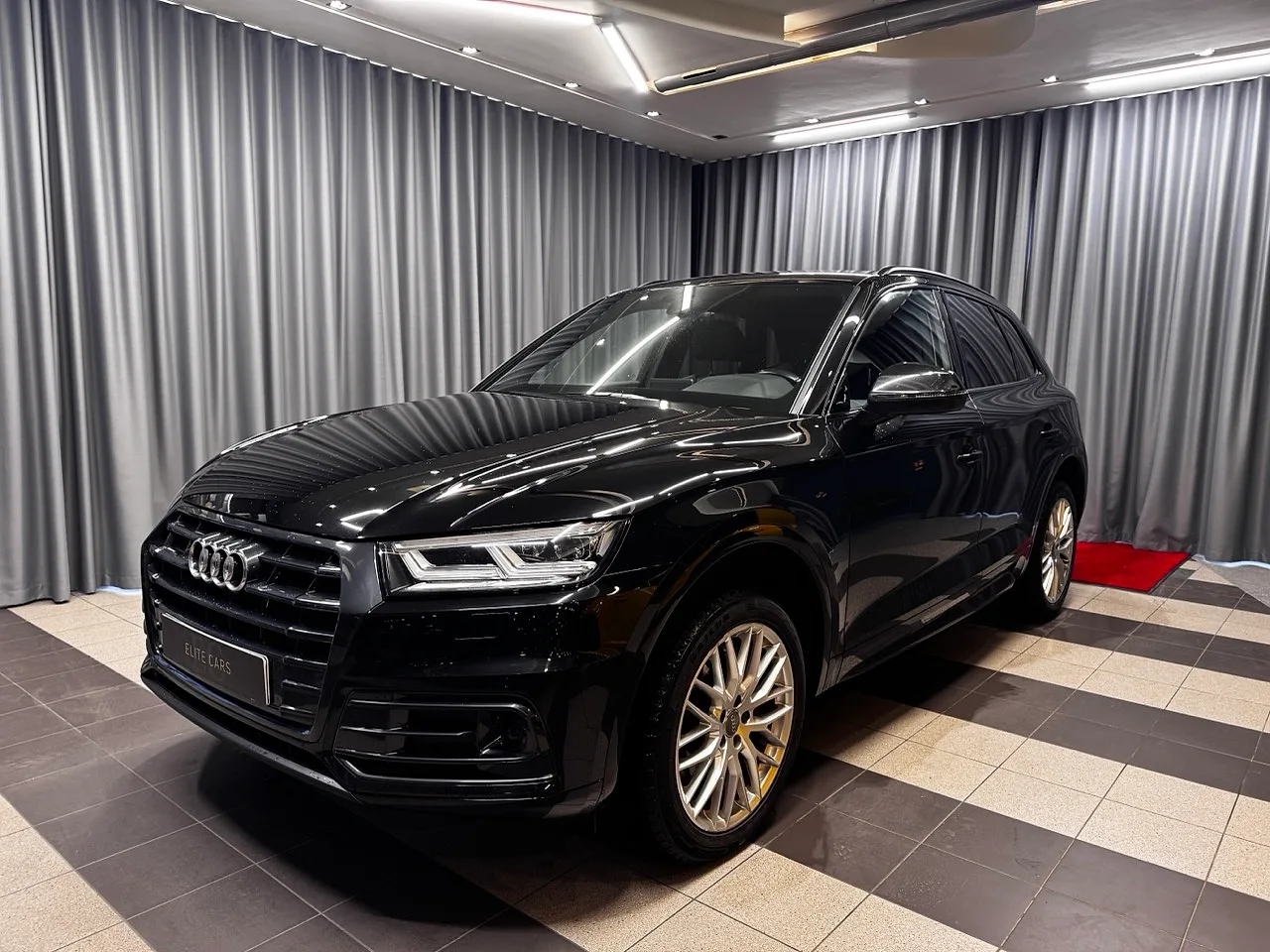 Audi Q5, 2019. gads