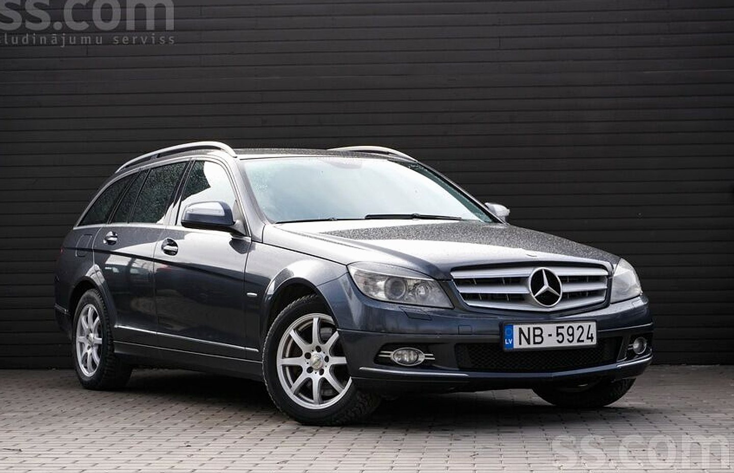 Mercedes-Benz C320 — foto 2