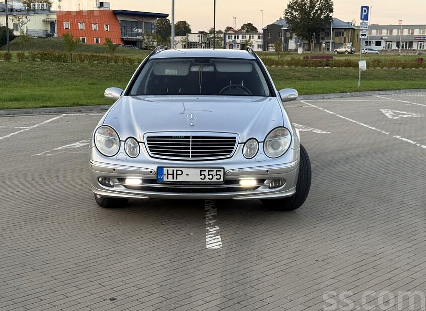 Mercedes-Benz E280 — foto 3