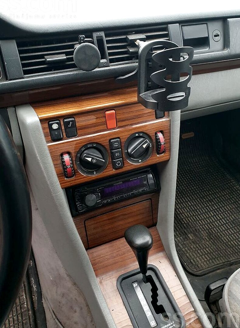 Mercedes-Benz 300 — foto 4