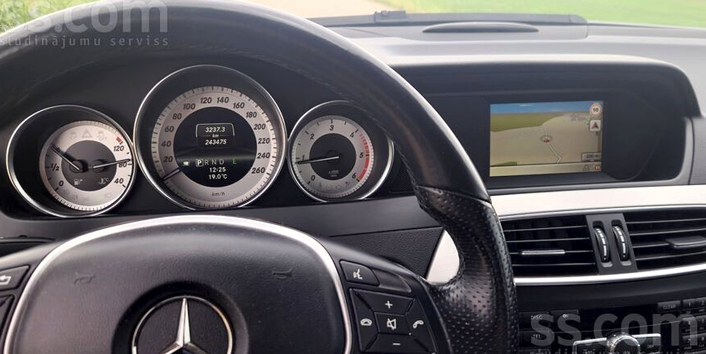 Mercedes-Benz C220 — foto 6