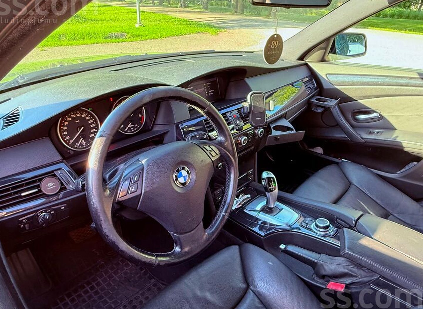 BMW 525 — foto 3