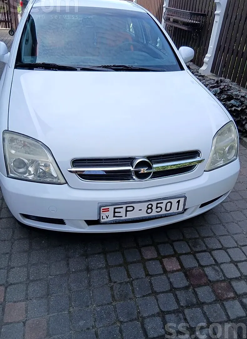 Opel Vectra, 2002. gads