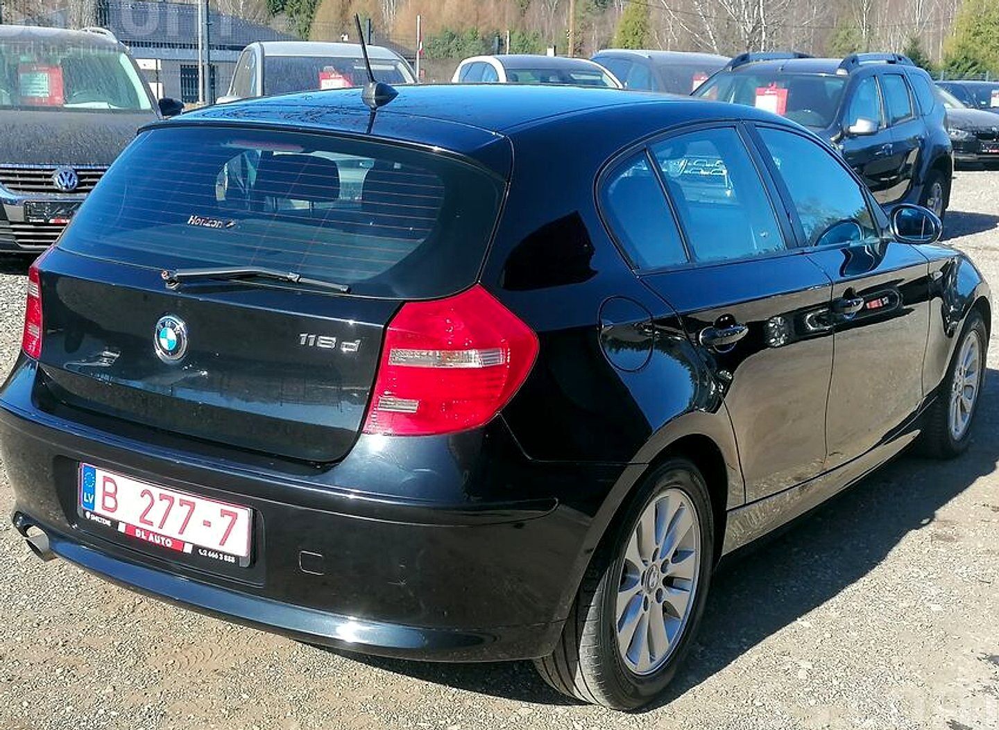 BMW 118 — foto 2