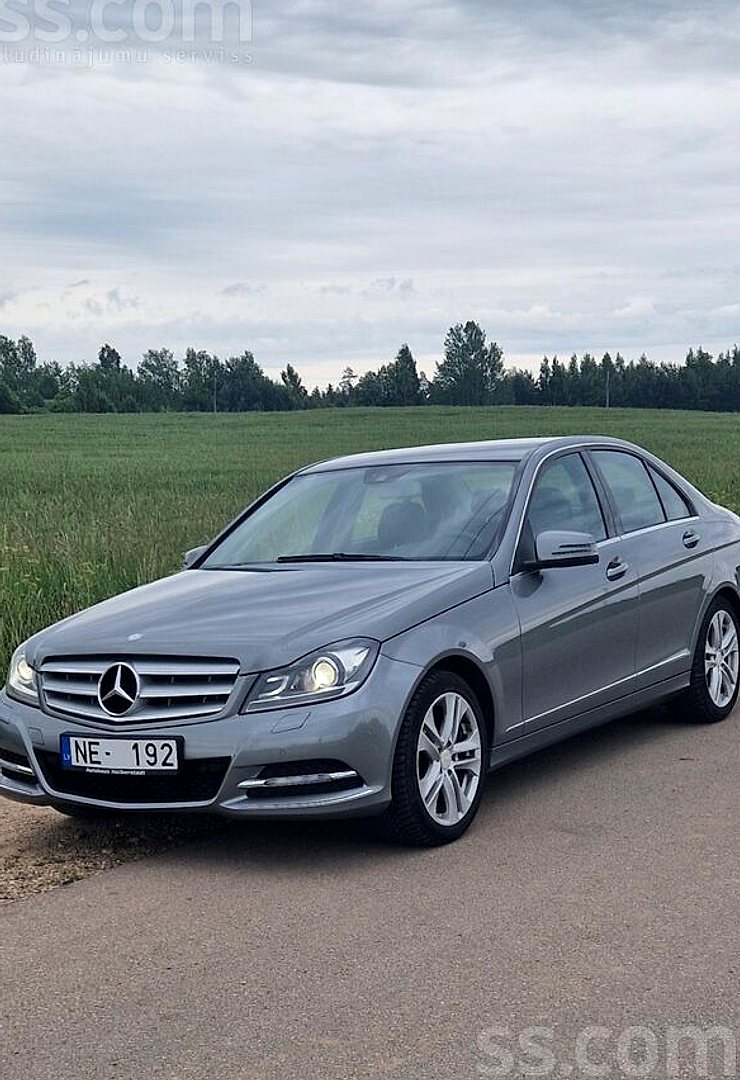 Mercedes-Benz C220 — foto 2