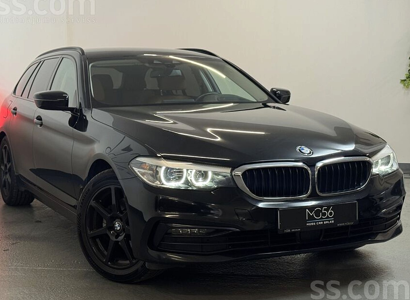 BMW 520 — foto 2