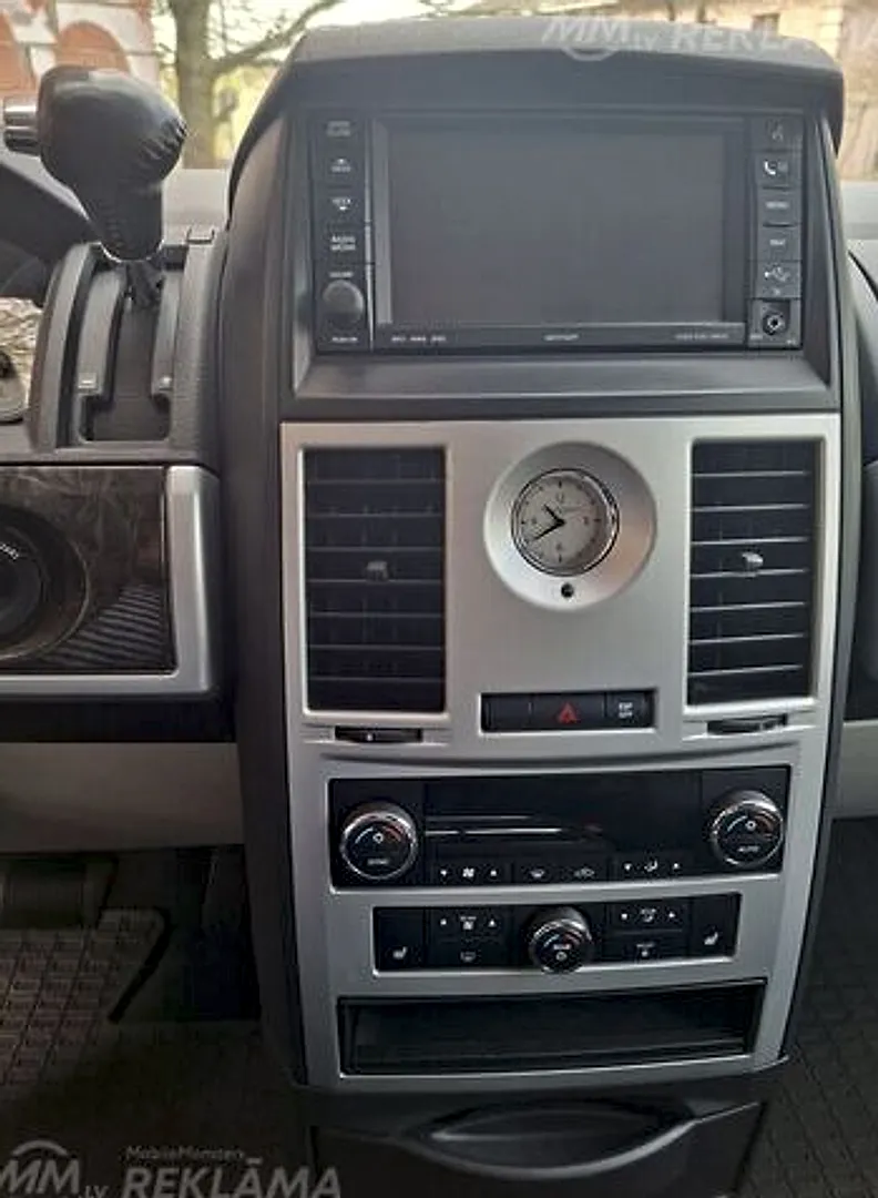 Chrysler Grand, 2010. gads