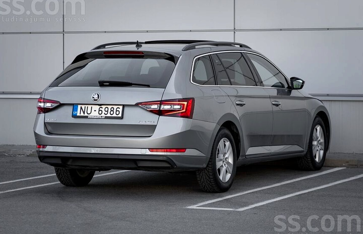 Škoda Superb — foto 3