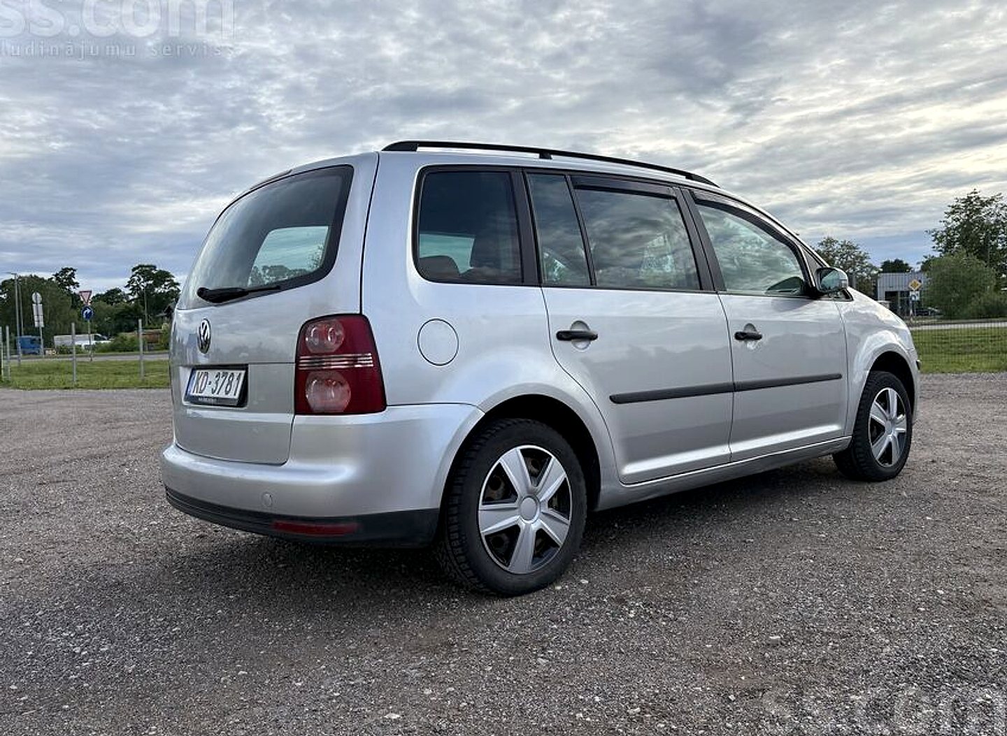 Volkswagen Touran — foto 5