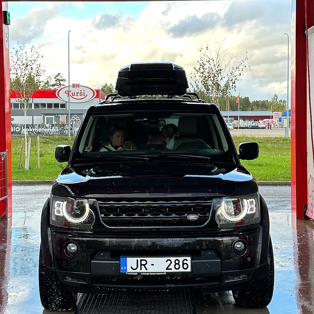 Land Rover Discovery, 2012. gads