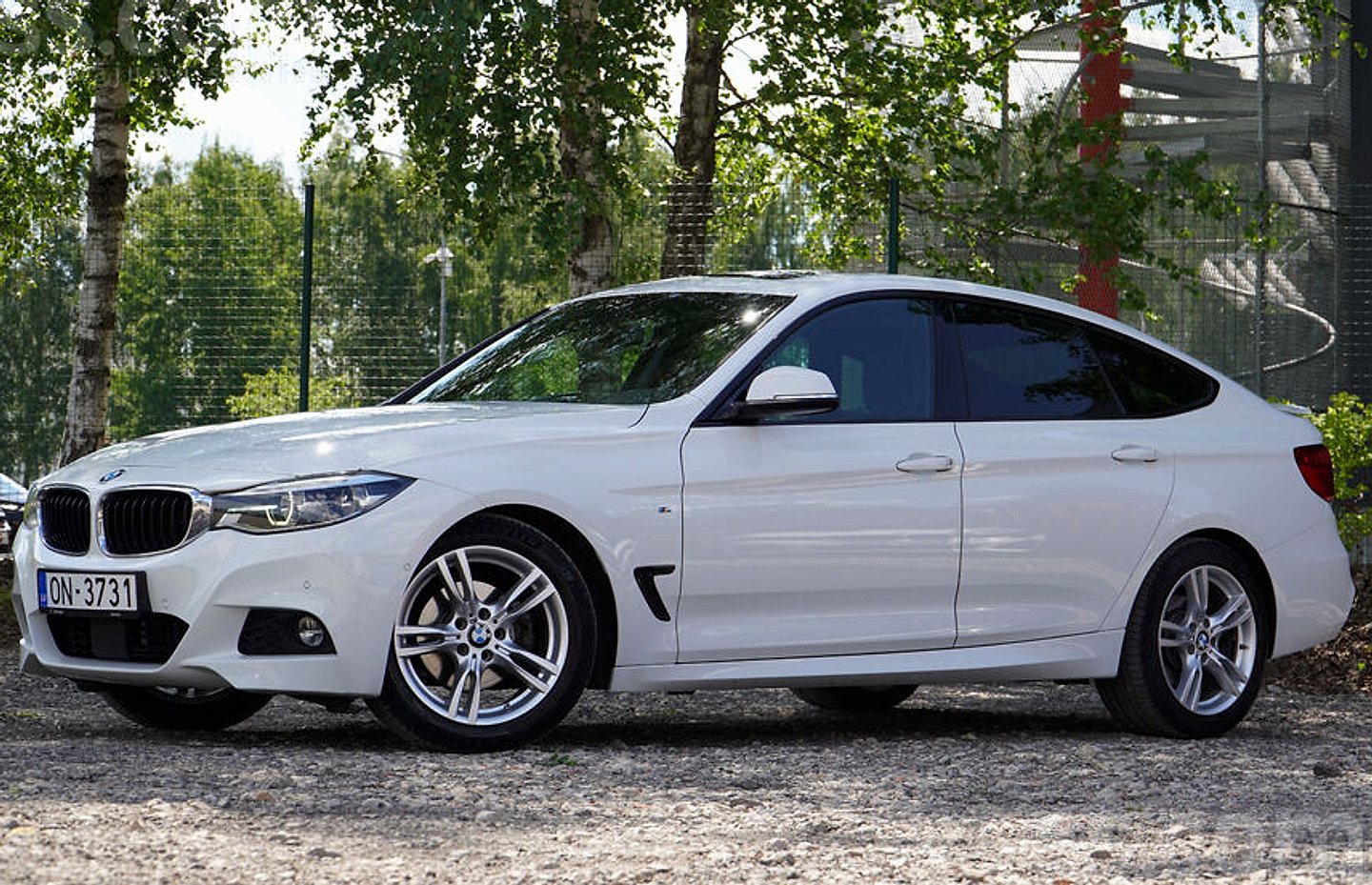 BMW 320 — foto 2
