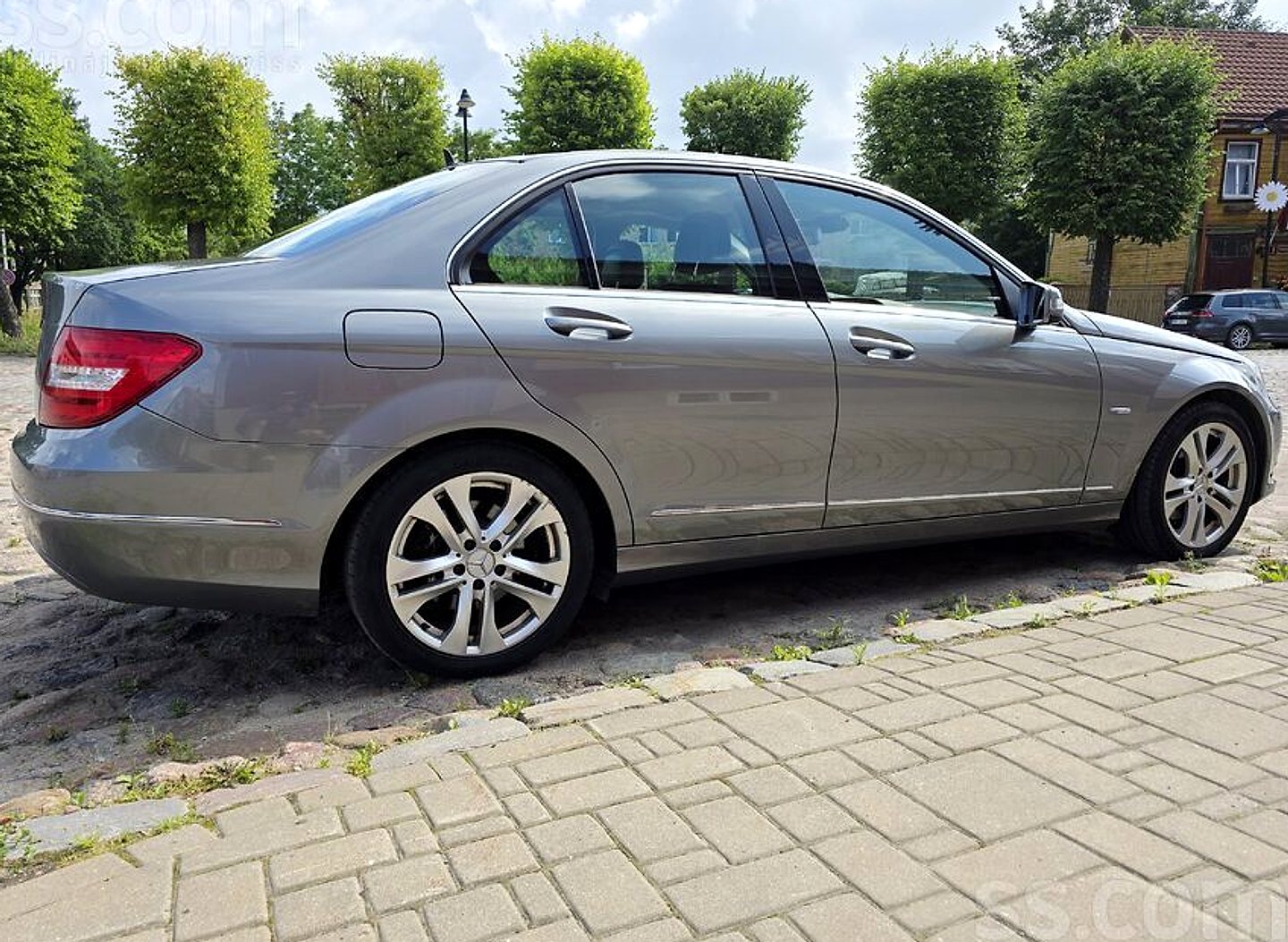 Mercedes-Benz C220 — foto 4