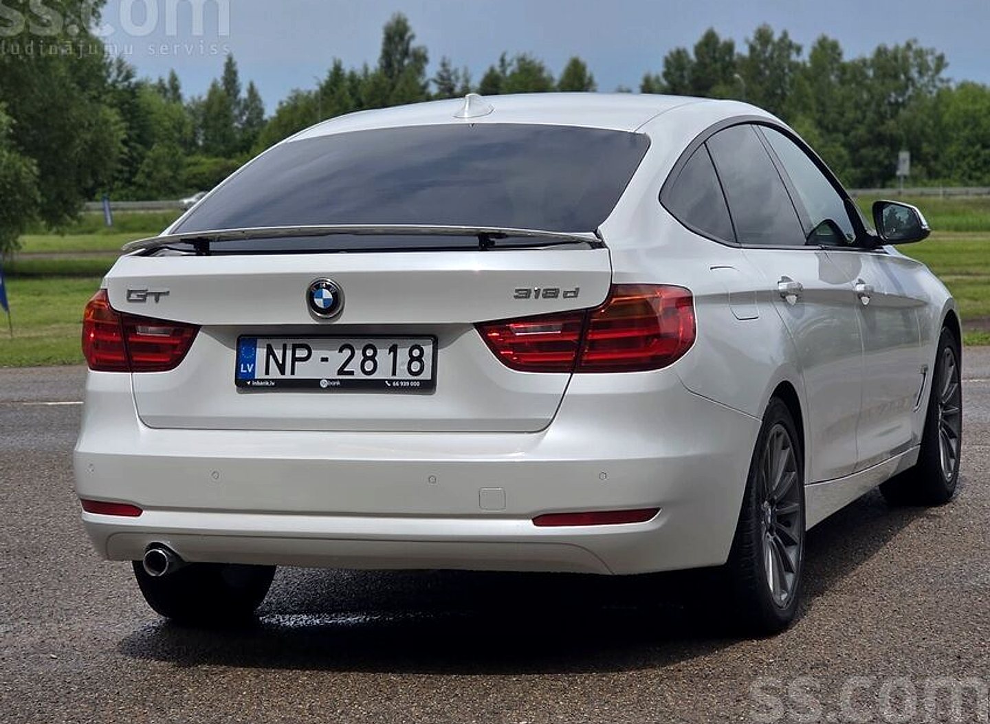BMW 318 — foto 5