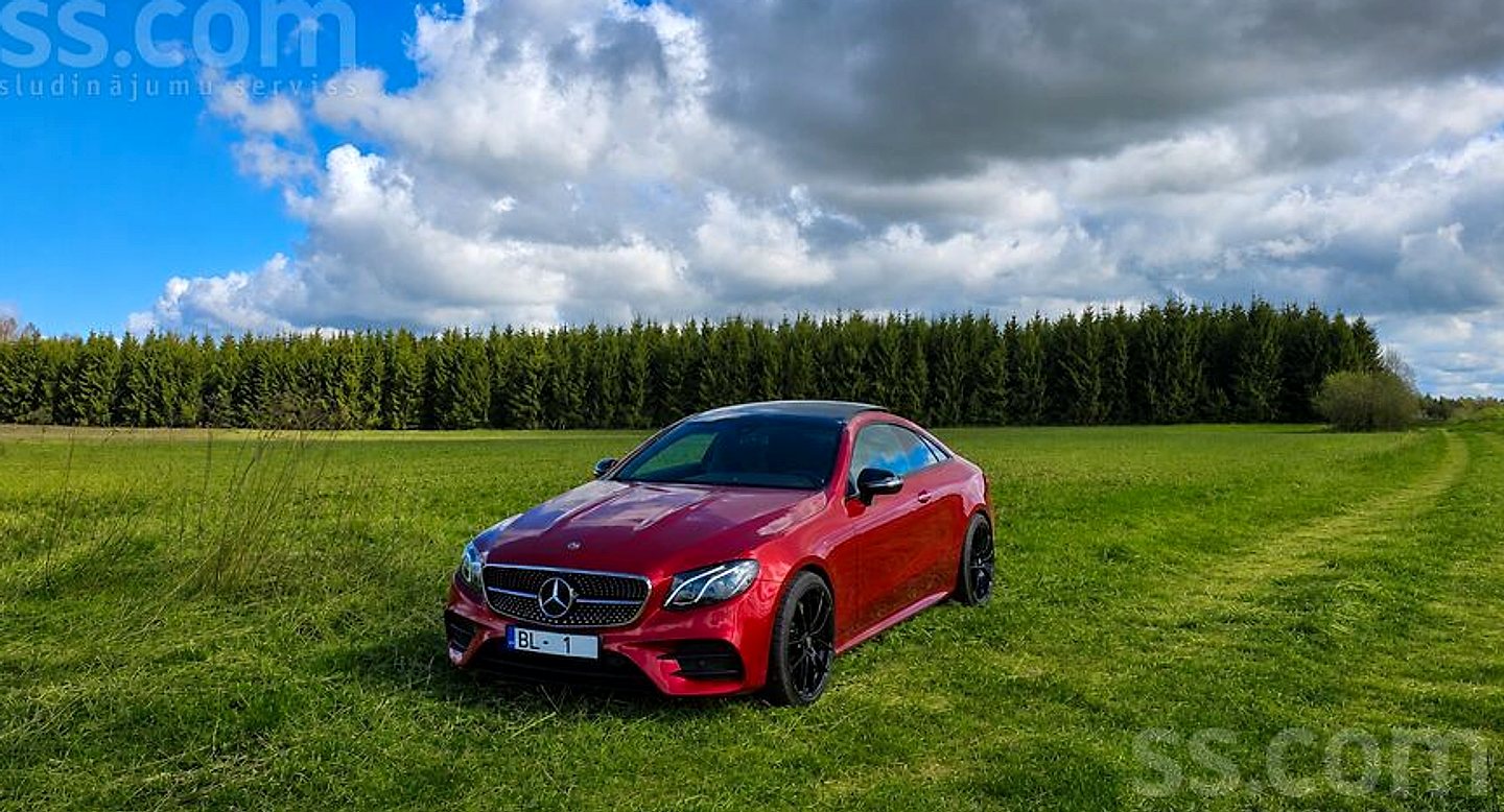 Mercedes-Benz E300 — foto 4
