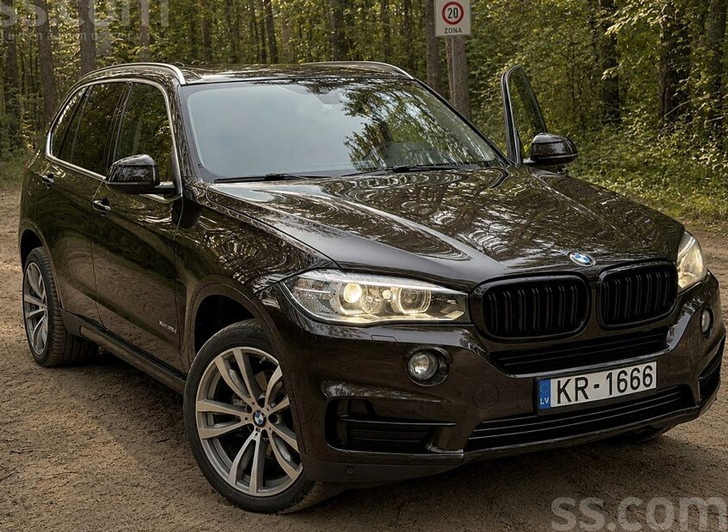 BMW X5 — foto 3