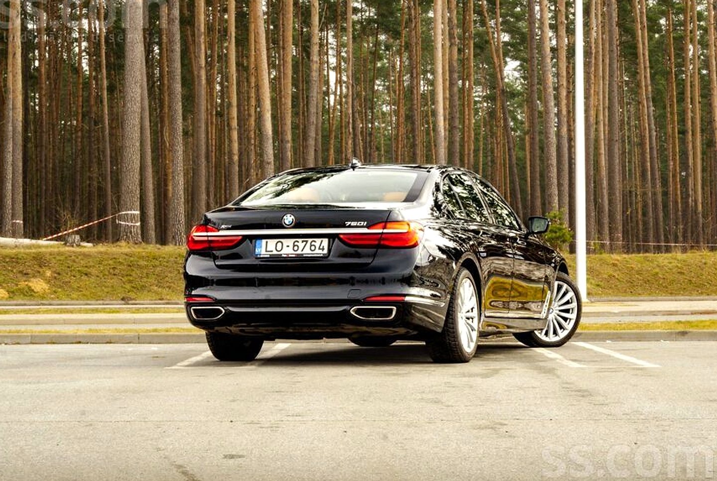 BMW 750 — foto 5
