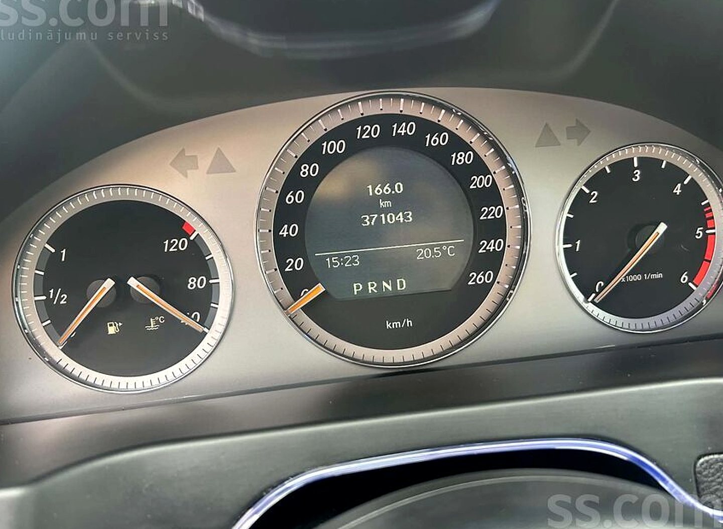 Mercedes-Benz C200 — foto 5