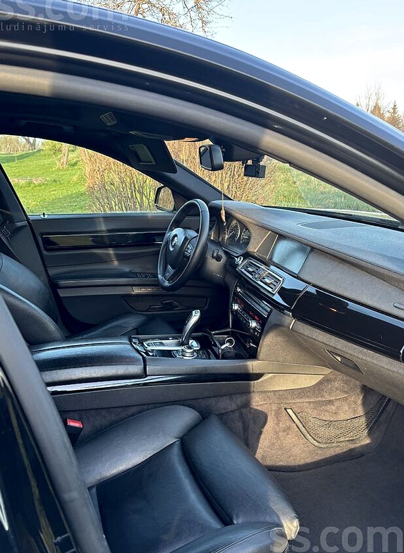 BMW 740 — foto 5