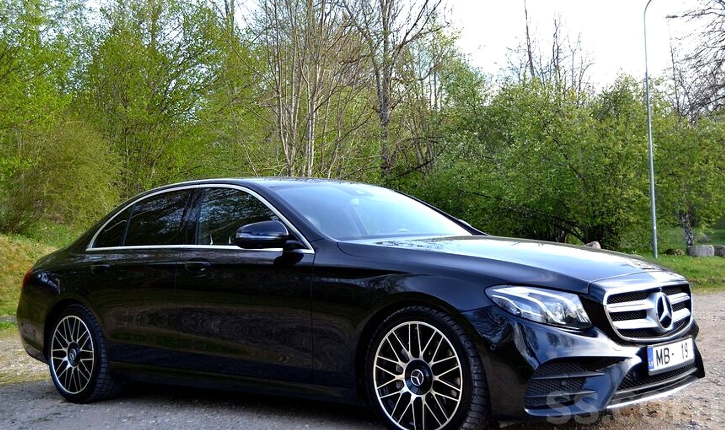 Mercedes-Benz E220 — foto 2