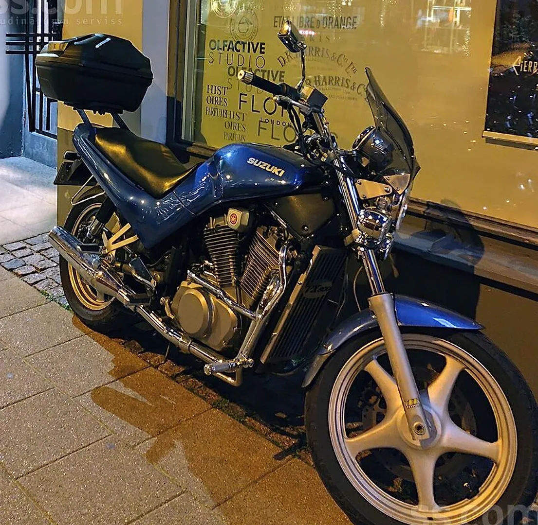 Suzuki Vx800, 1996. gads