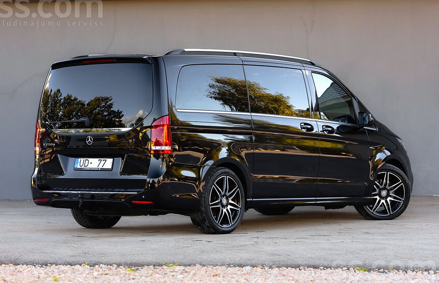 Mercedes-Benz V250 — foto 5