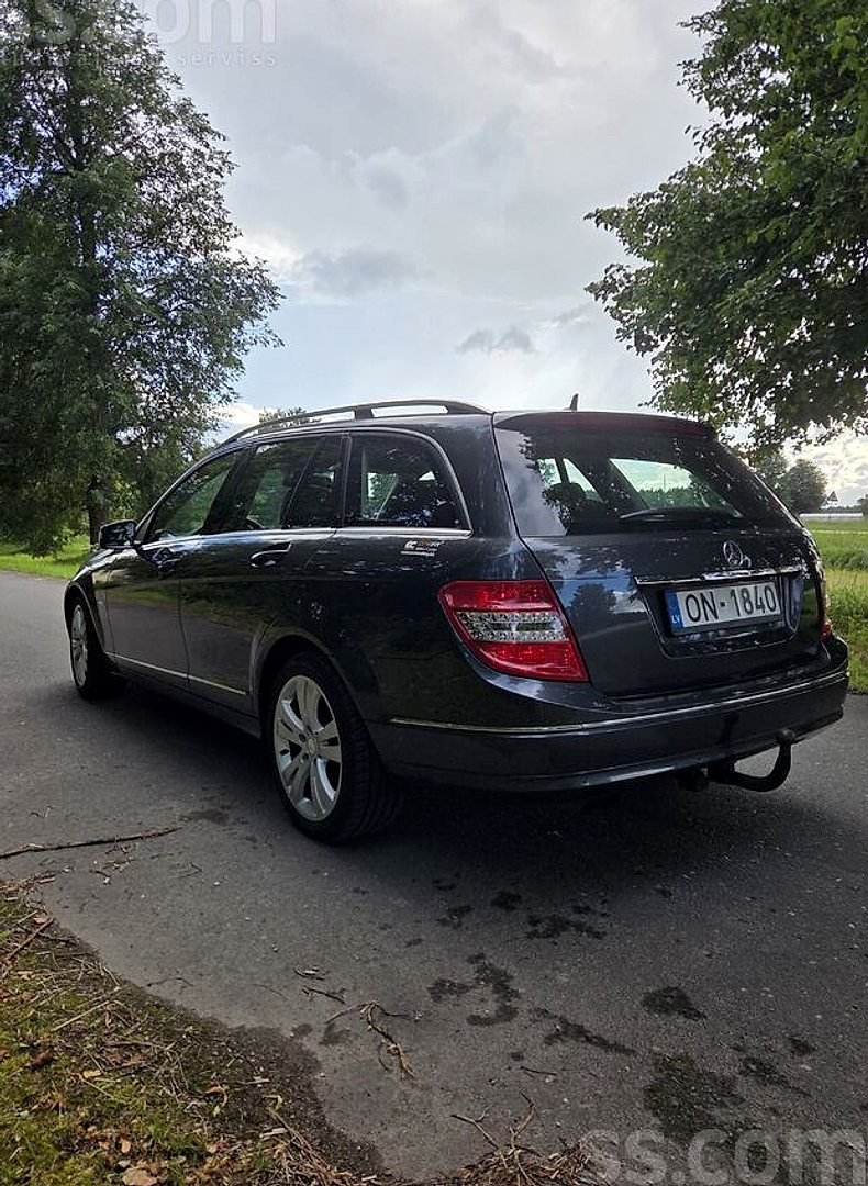 Mercedes-Benz C180 — foto 4