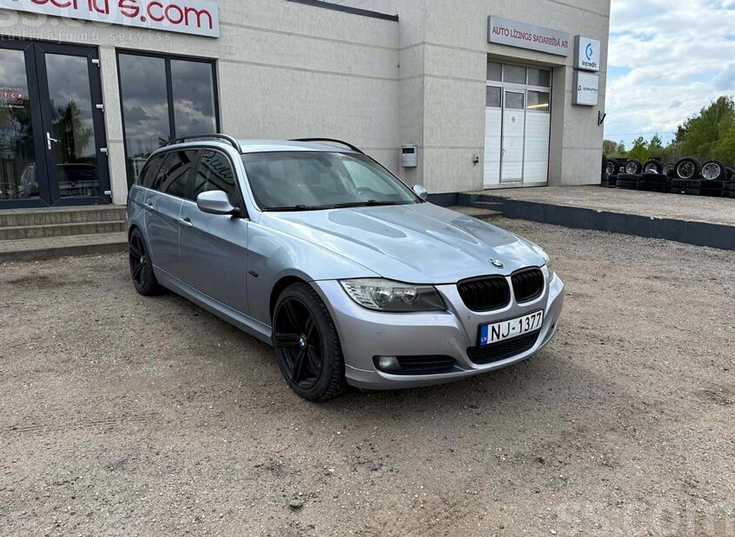 BMW 318 — foto 2