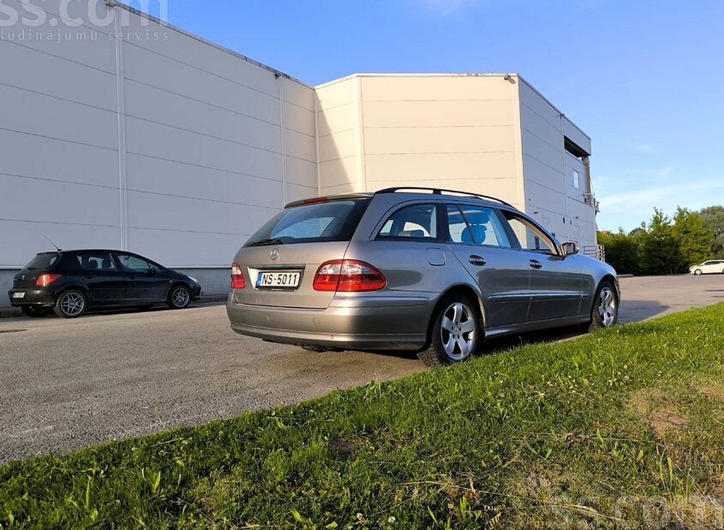 Mercedes-Benz E320 — foto 4