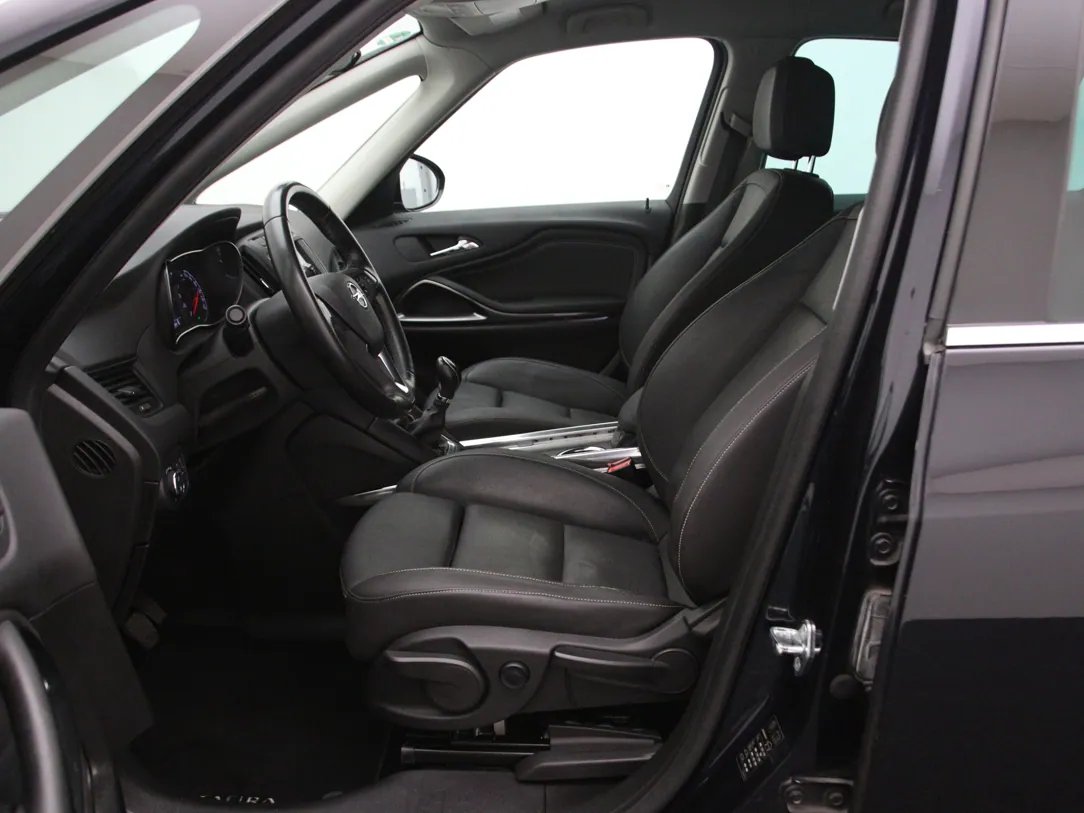 Opel Zafira Tourer — foto 5