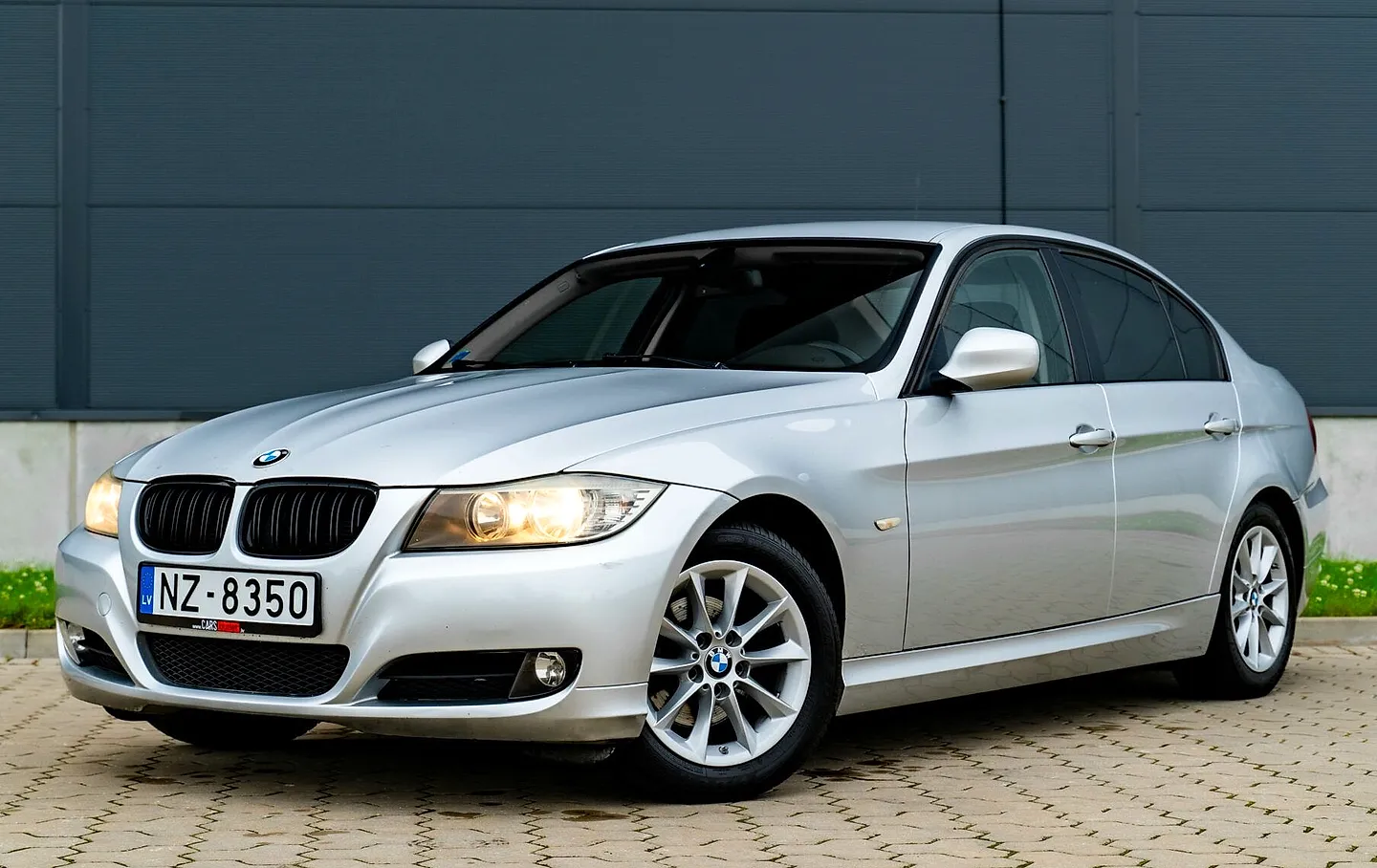 BMW 320, 2010. gads