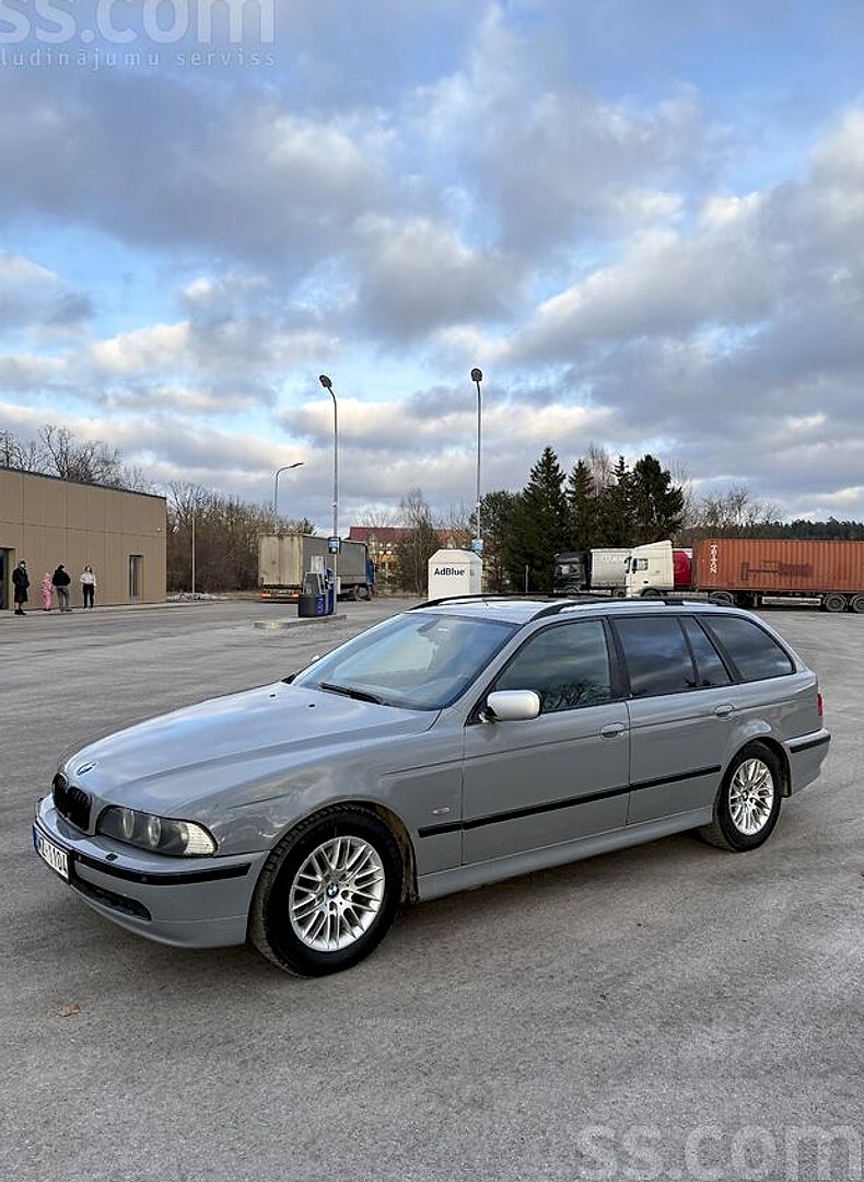 BMW 530 — foto 2