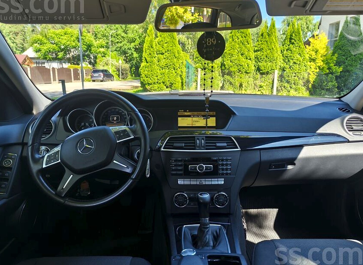 Mercedes-Benz C180 — foto 6