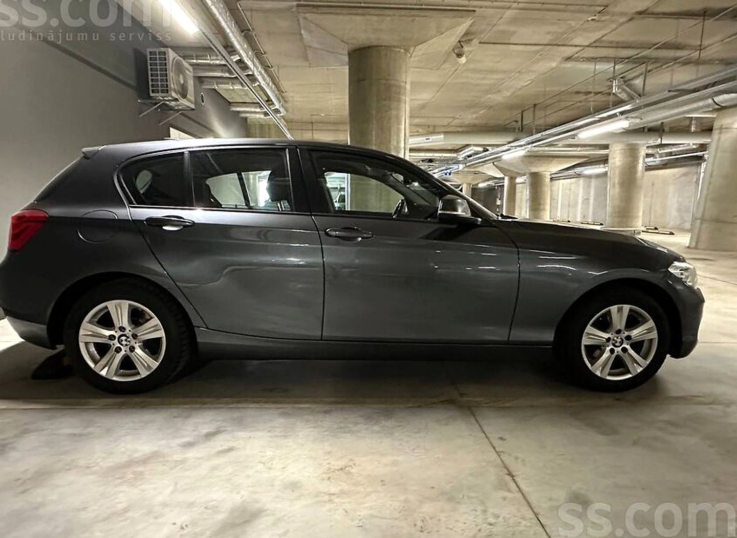 BMW 118 — foto 4