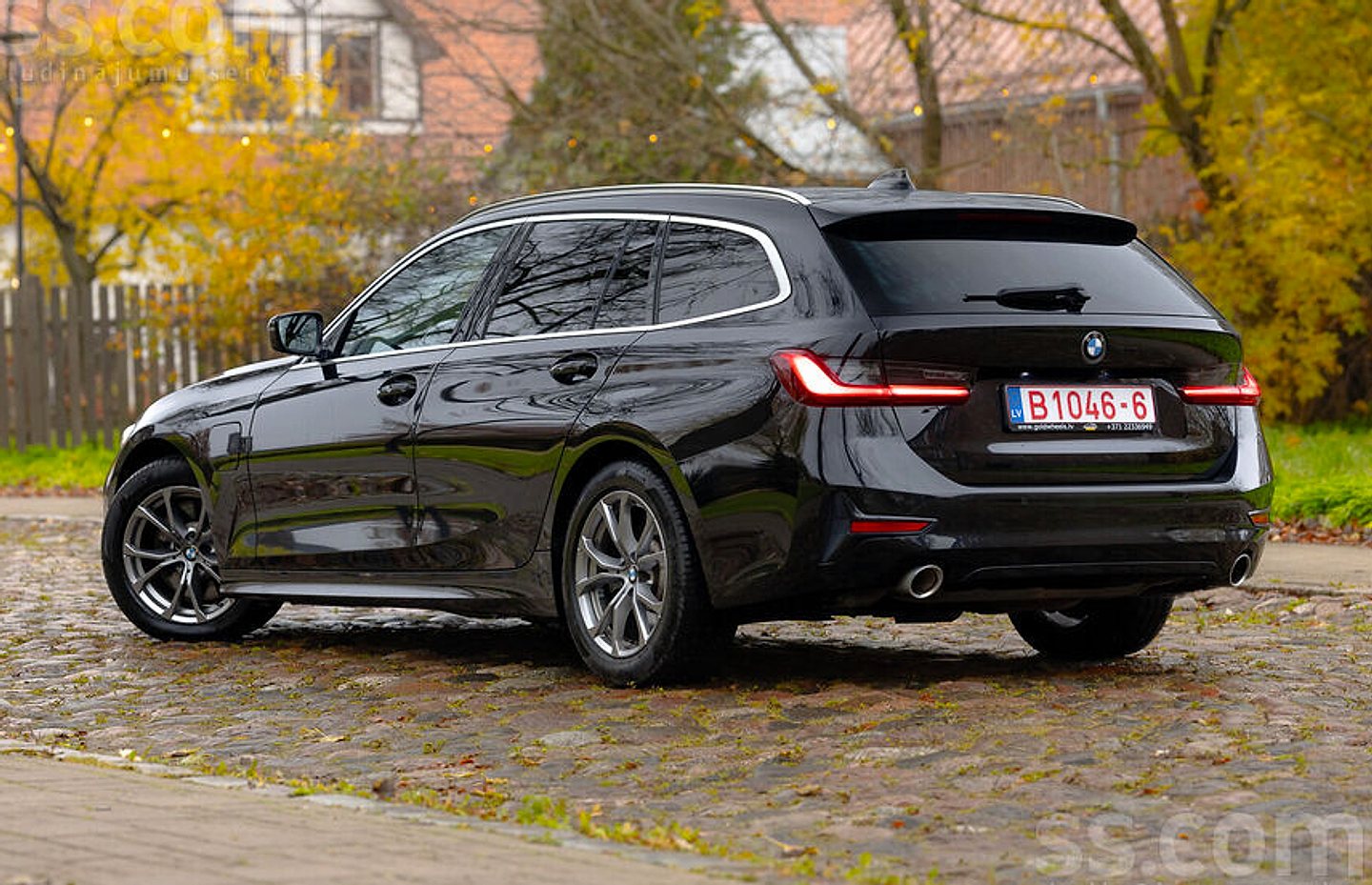 BMW 330 — foto 4
