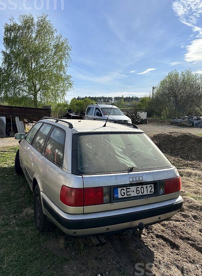 Audi 100 — foto 2