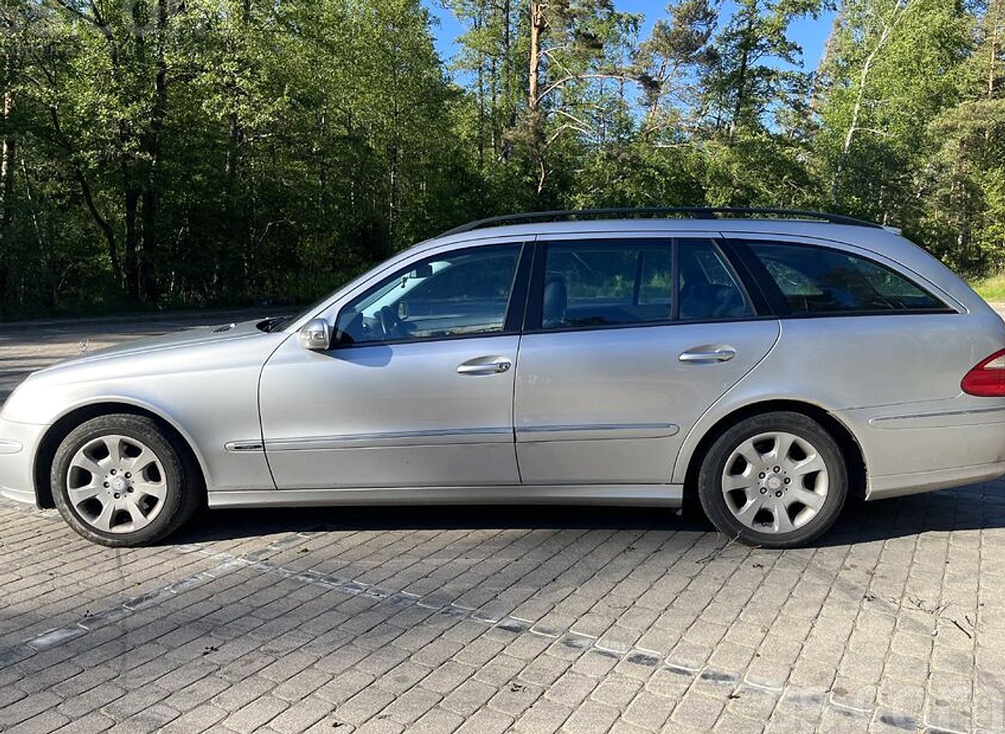 Mercedes-Benz E280 — foto 2