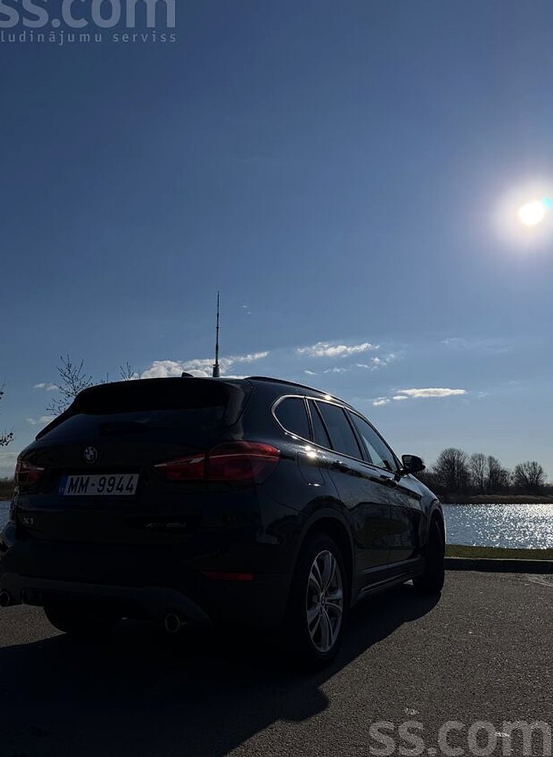 BMW X1 — foto 3