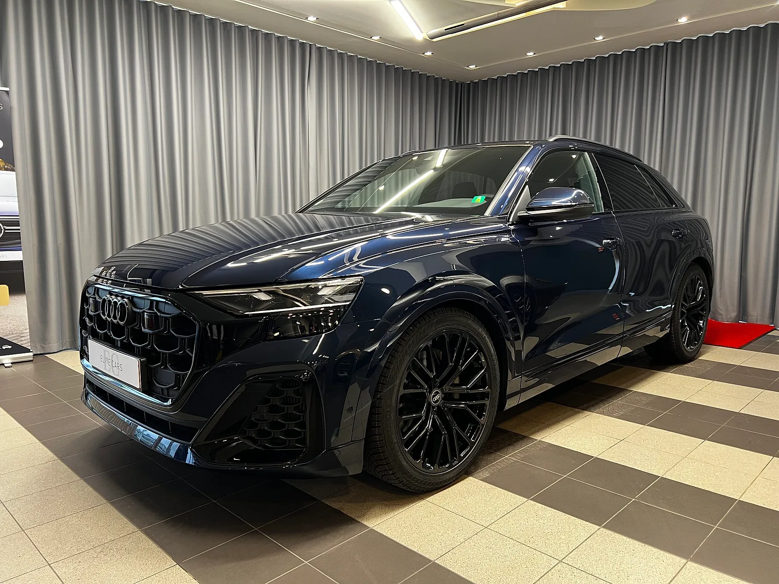 Audi Q8, 2024. gads