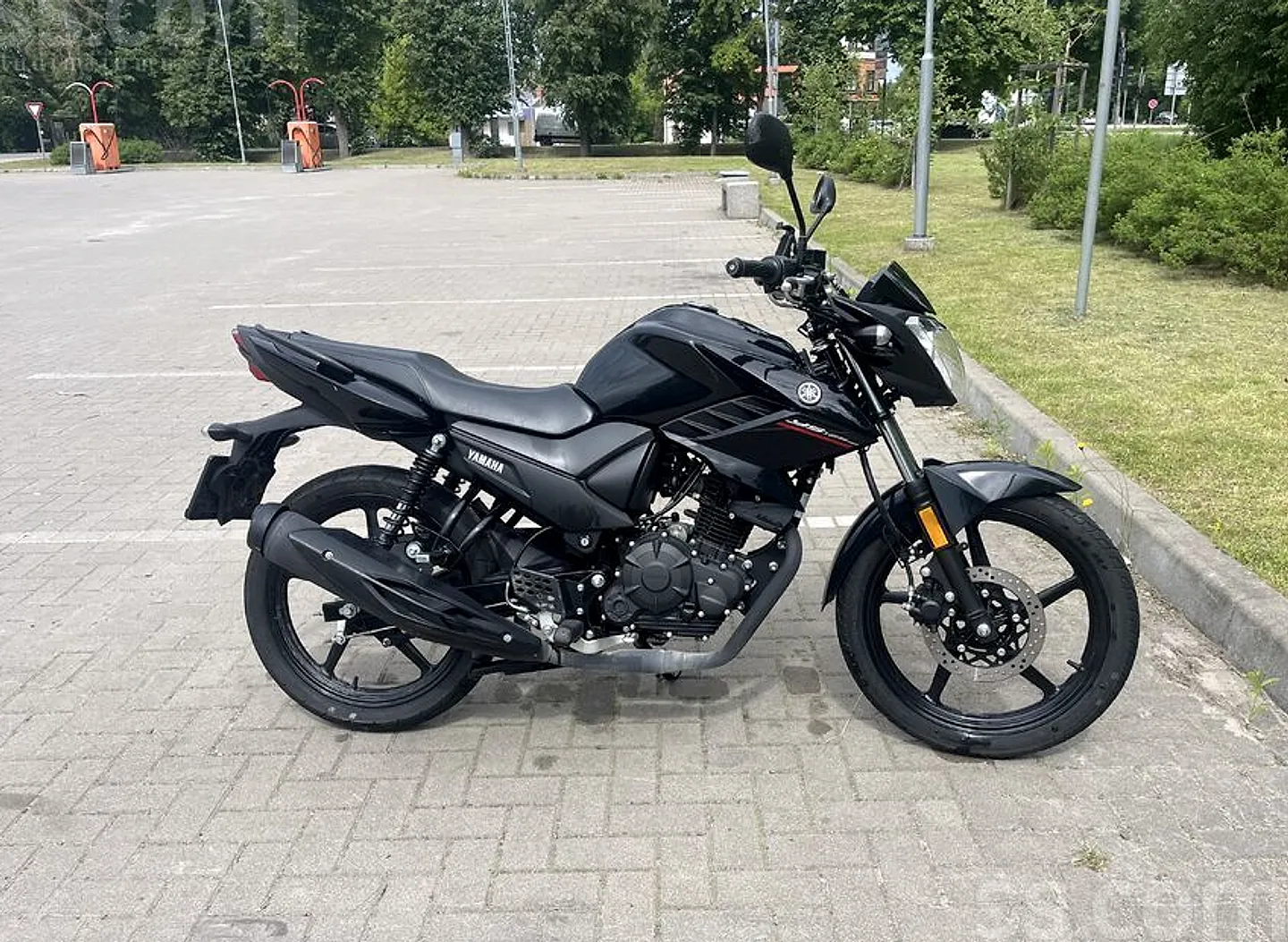 Yamaha Ys